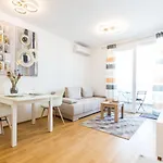 Tanja Modern With Balcony And Parking Garage Διαμέρισμα