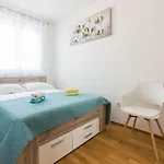 Tanja Modern With Balcony And Parking Garage Ζαντάρ