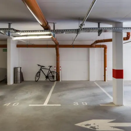 Lejlighed Tanja Modern With Balcony And Parking Garage
