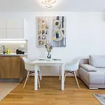 Apartman Tanja Modern With Balcony And Parking Garage Zadar