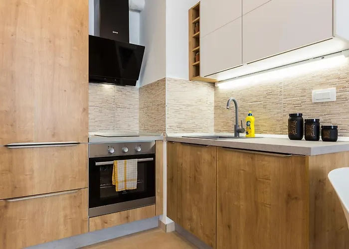 Tanja Modern With Balcony And Parking Garage Appartamento *