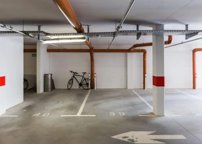 Appartamento Tanja Modern With Balcony And Parking Garage